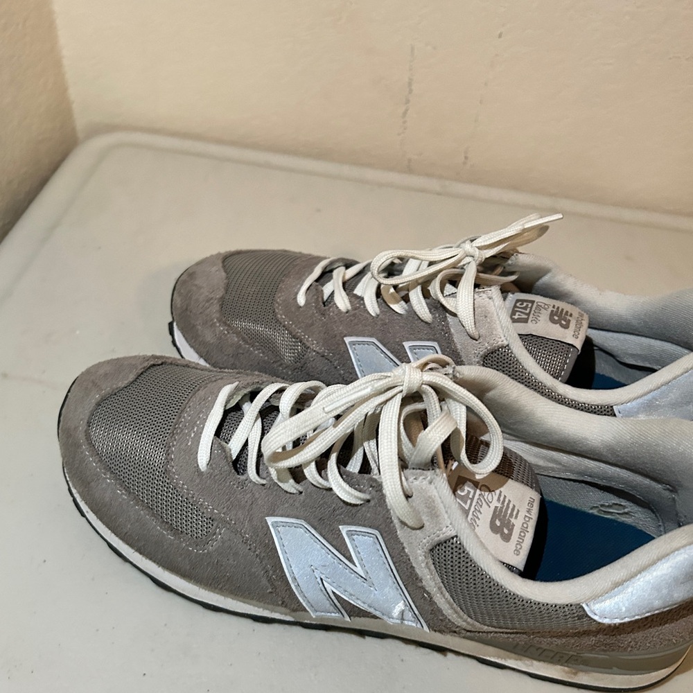 New Balance Men's 574 Core Shoes. - Picture 9 of 10